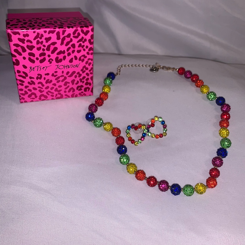 Betsey Johnson Necklace & earring set 🌈
